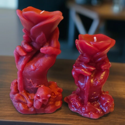 Hand-Rose Groß & Klein – Zwei Kunstwerke, eine Botschaft: Liebe & Vergänglichkeit