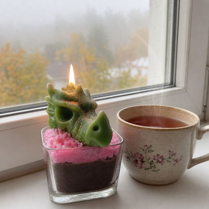 „Drachenherz“ – Dragonfruit-Duftkerze im Glas mit Drachen