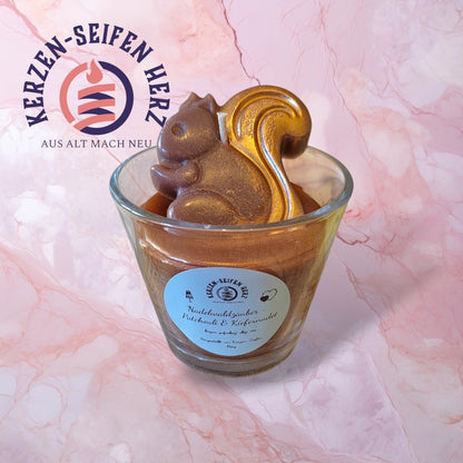 Duftkerze „Nadelwaldzauber – Patchouli & Kiefernadel“