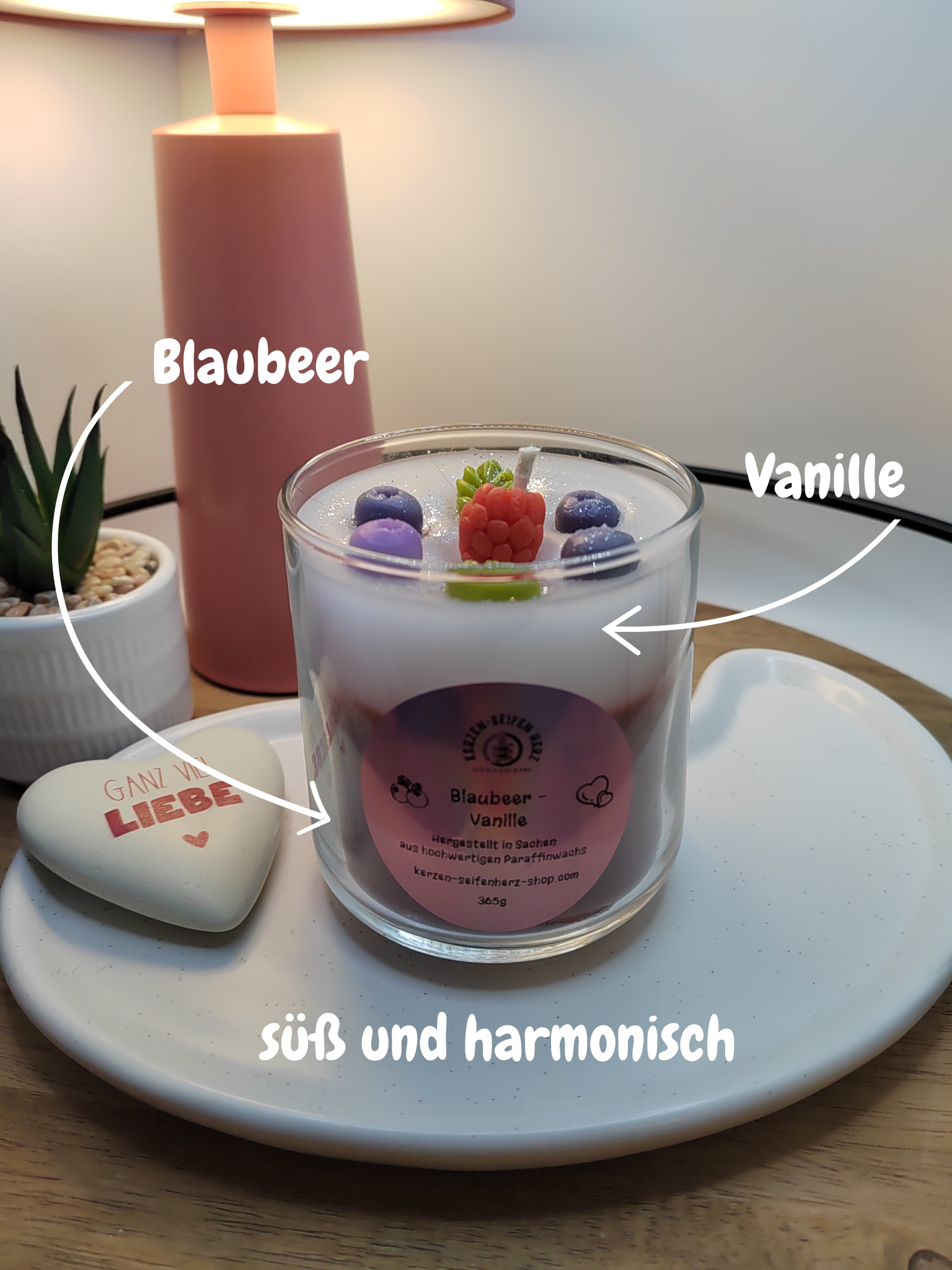 Handgegossene Blaubeer Vanille Duftkerze im Glas, Duftkerze als Geschenk, Kerzen-Seifen Herz Delitzsch